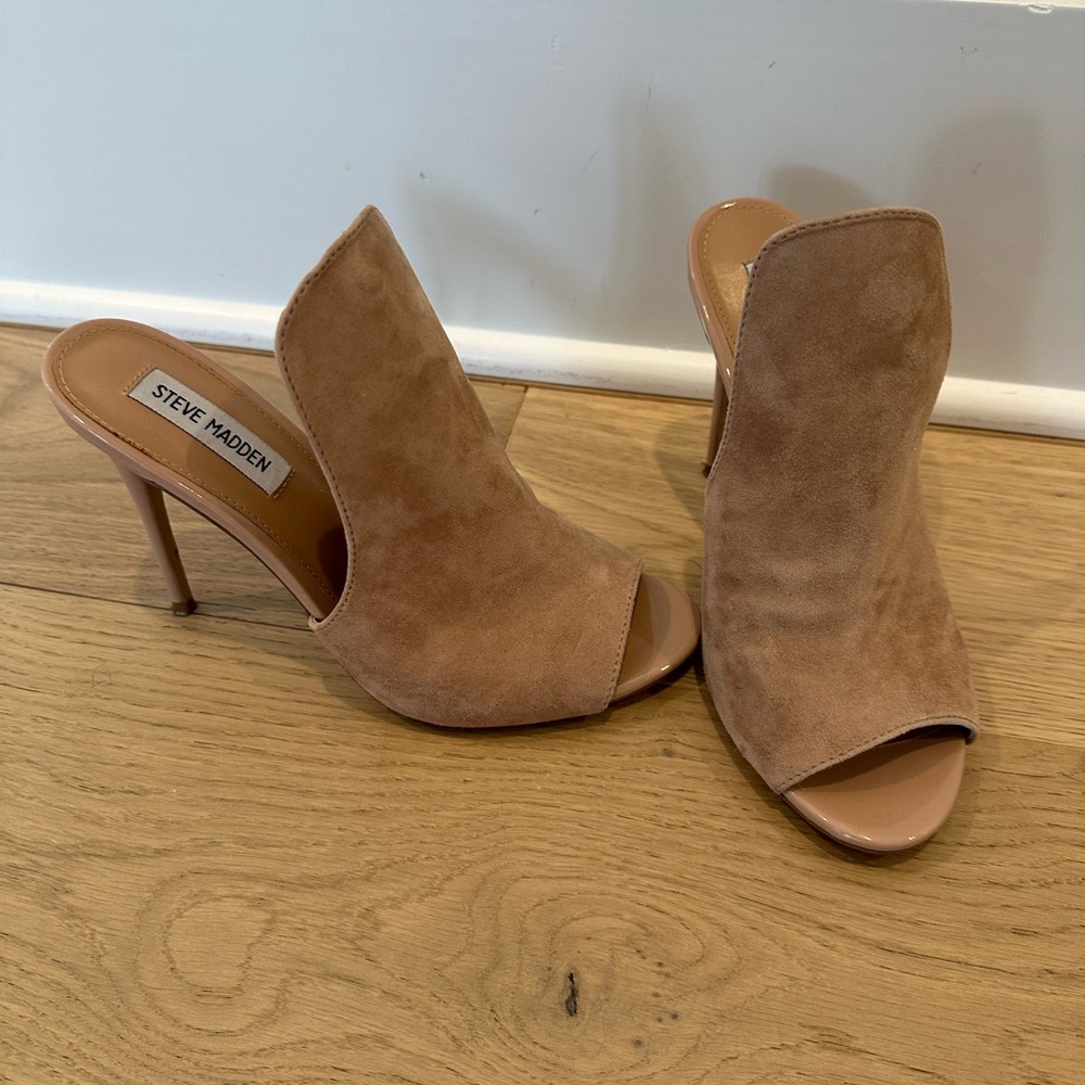Steve Madden heels size 9 tan suede